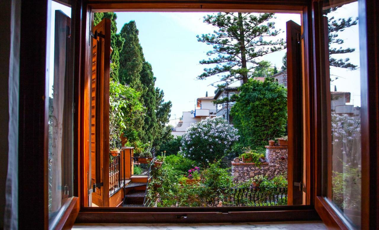 Апартаменты Casa Carla Таормина Экстерьер фото